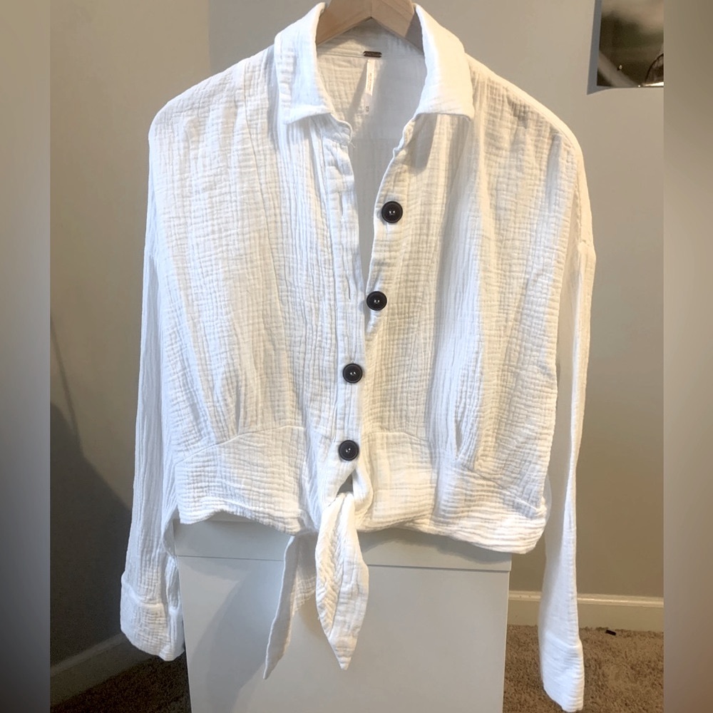 FREE PEOPLE White Button Up Tie Bottom Top Size XS
